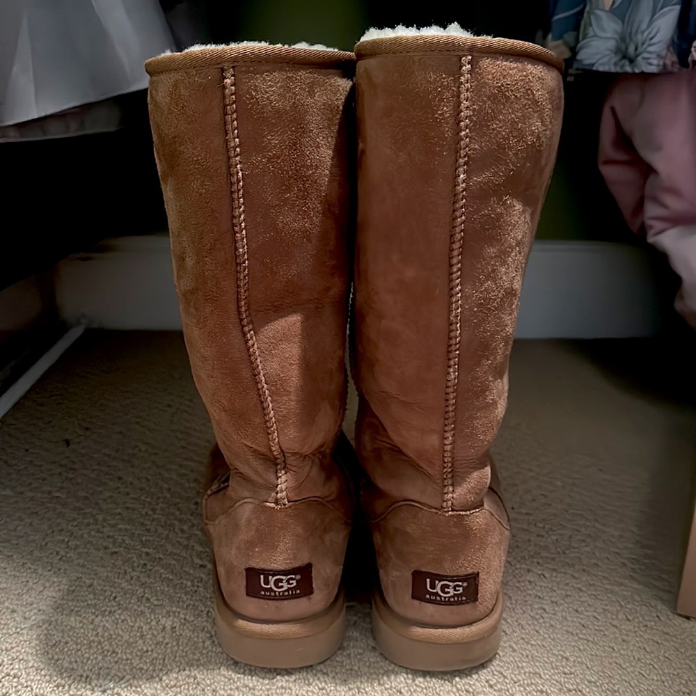 Ugg Boots, Size 11, caramel/brown color